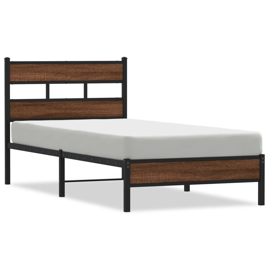 Bedframe Zonder Matras Bewerkt Hout